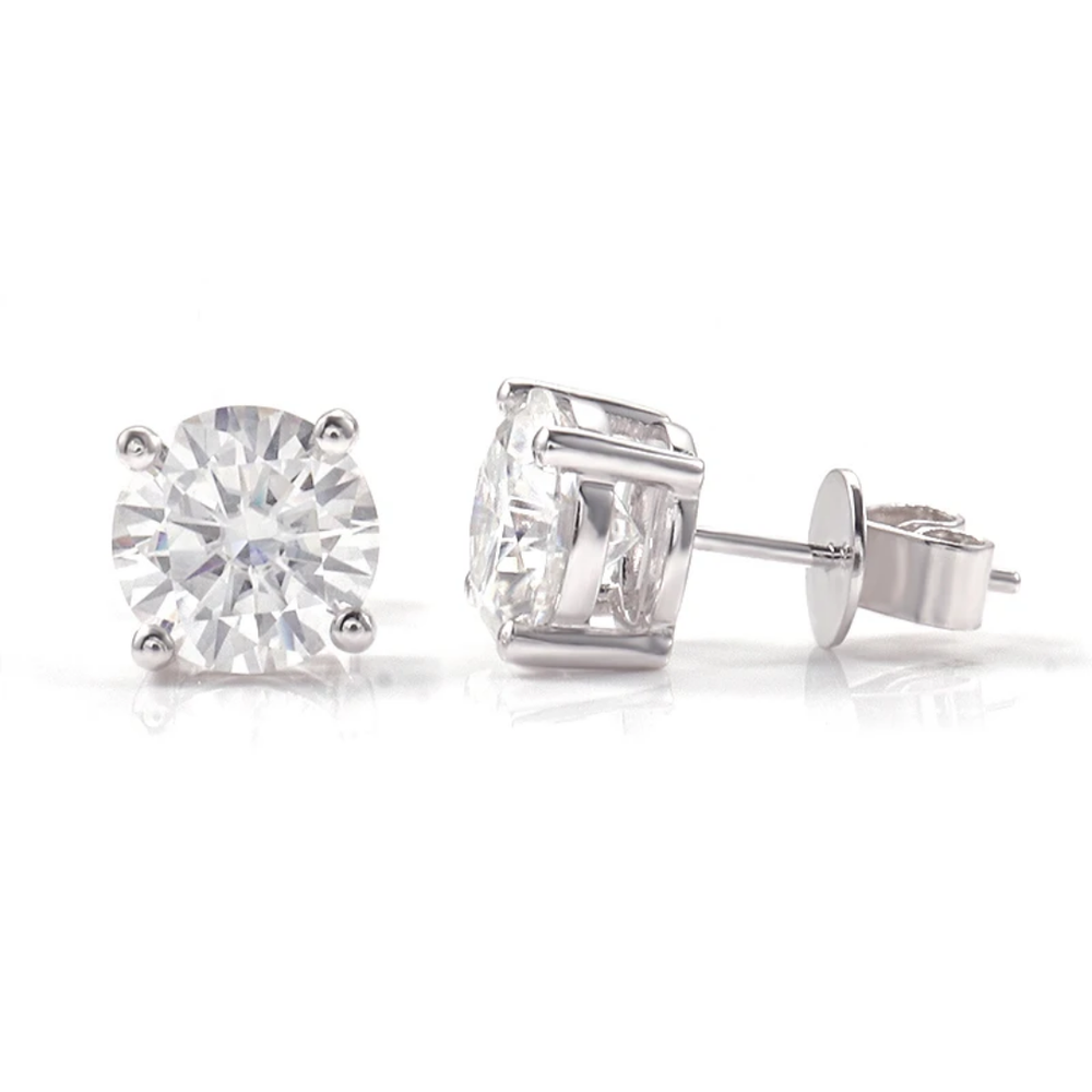 Premium 925 Sterling Silver earrings with a sparkling round-cut stone 