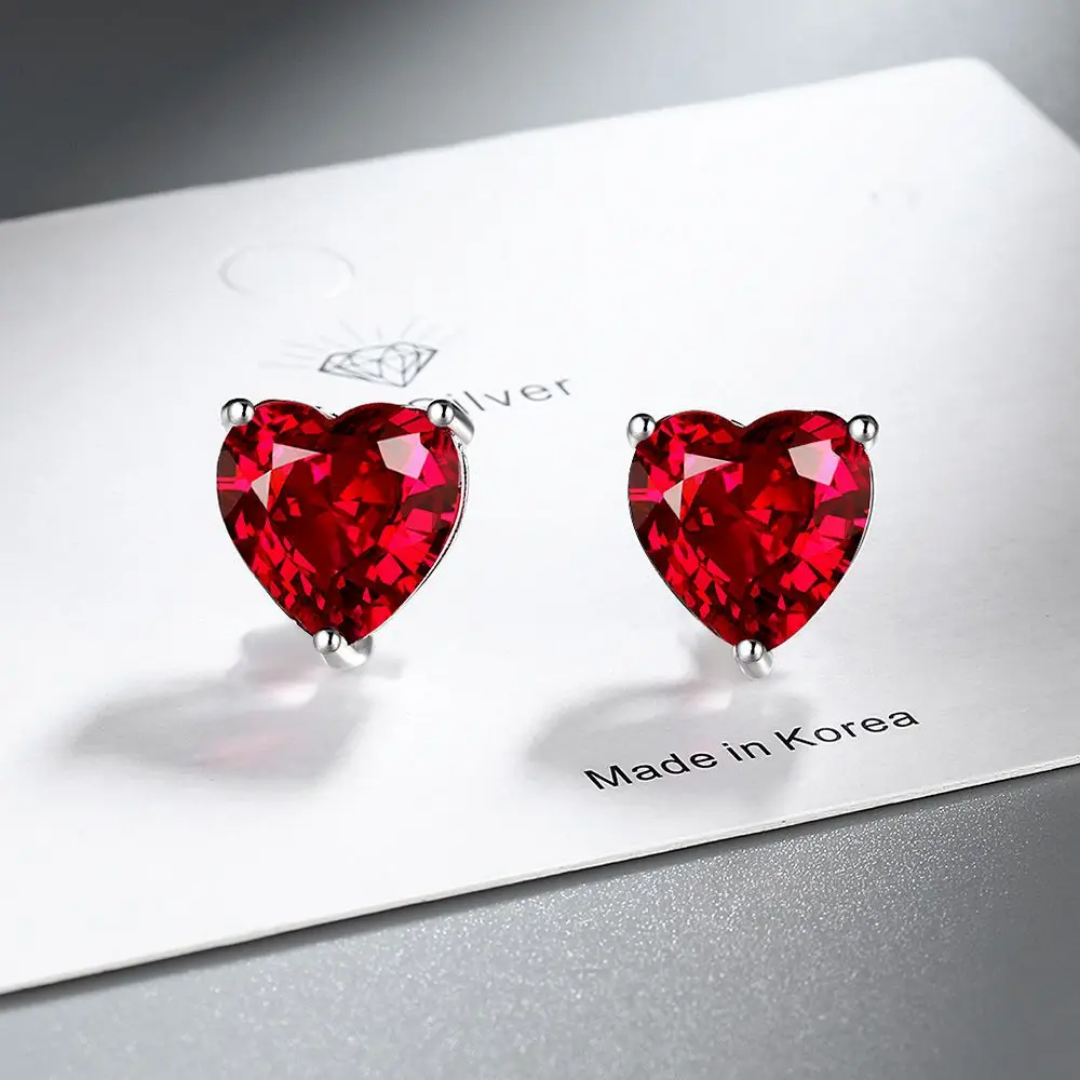 sterling silver heart- shaped zircon stud earrings