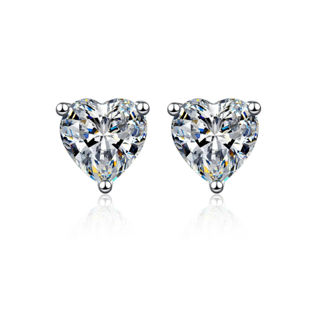 sterling silver heart- shaped zircon stud earrings