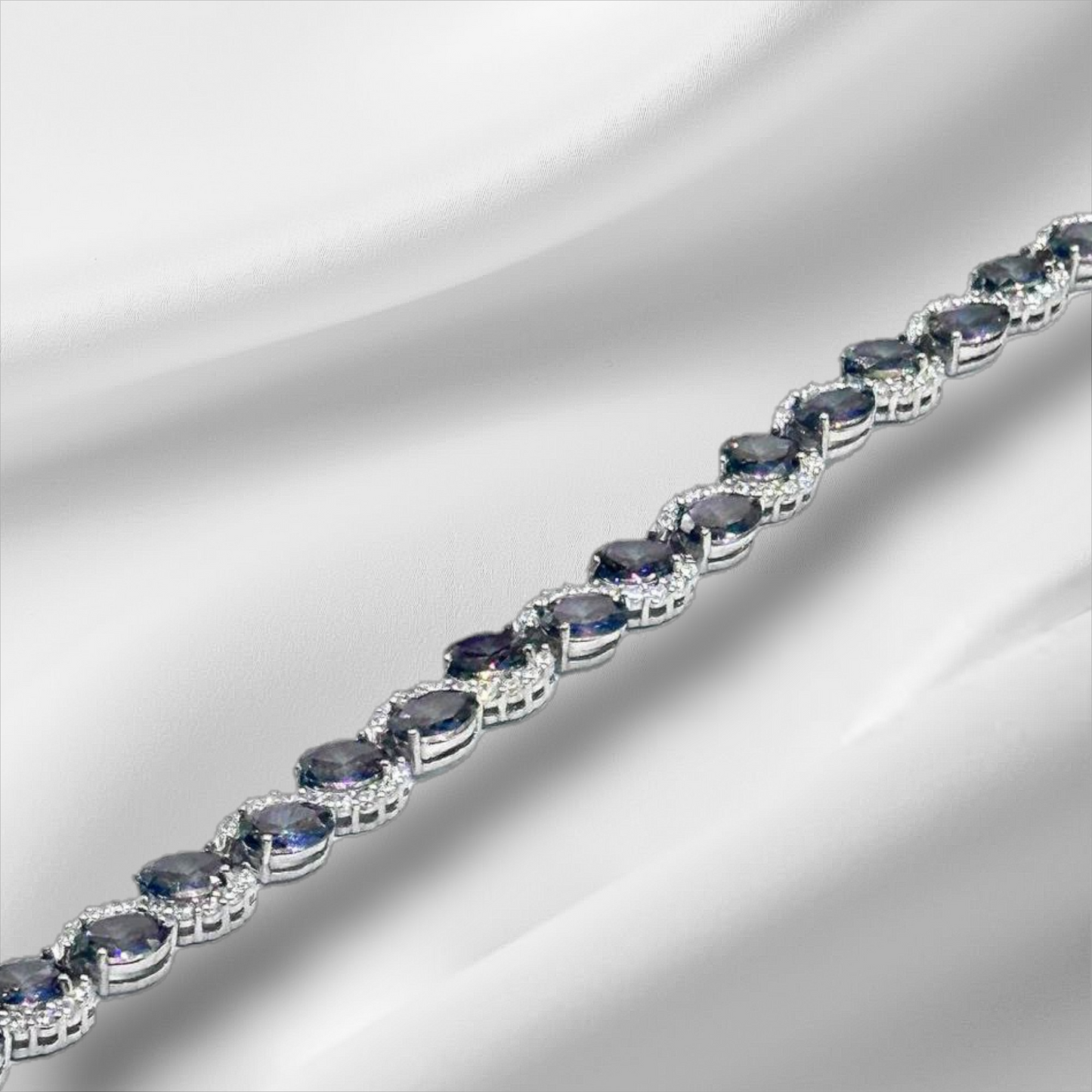 انسيال فاخر مرصع بأحجار زركون لامعة - فضة استرليني 925