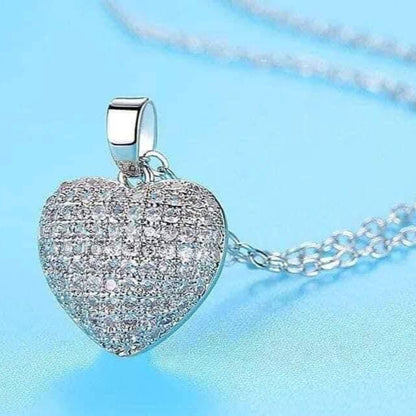 قلادة القلب الفضي