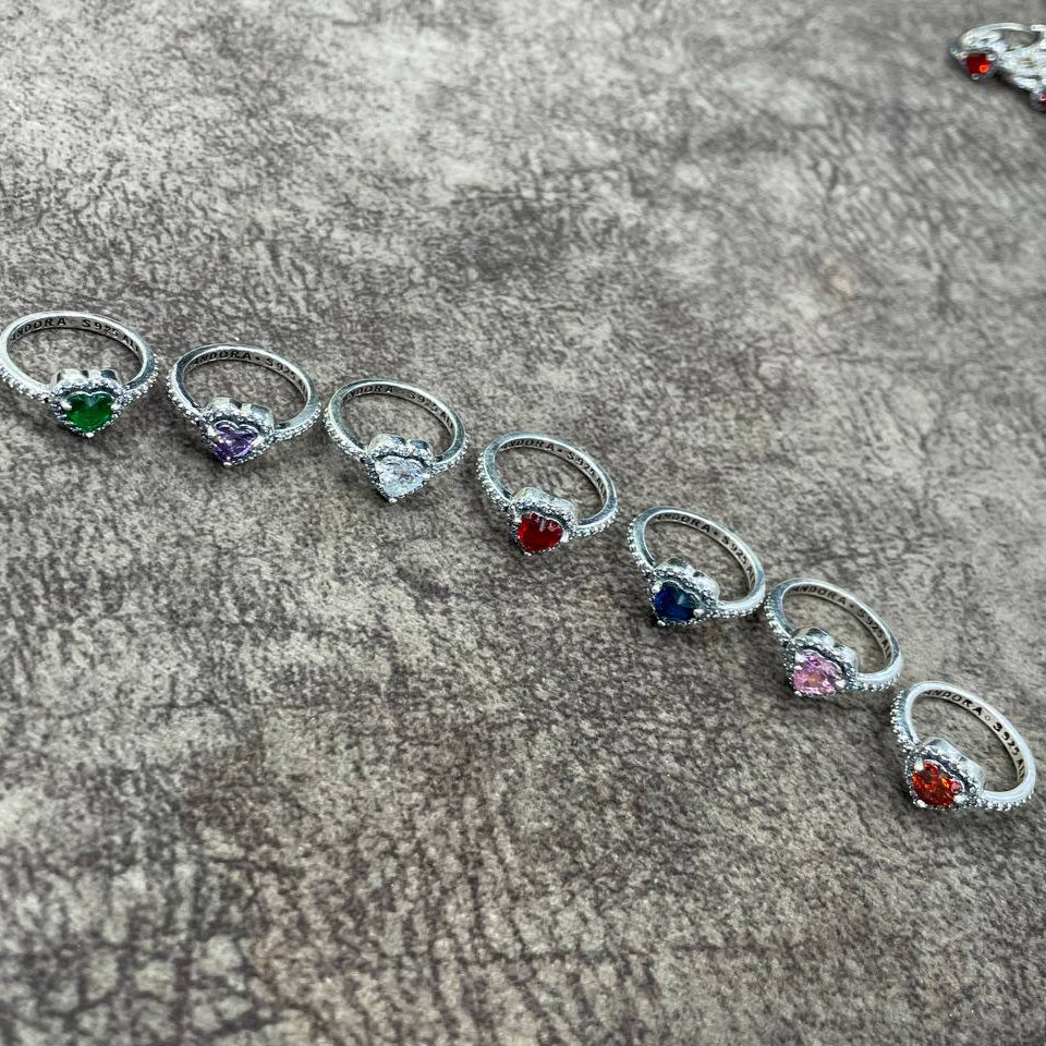 خاتم باندورا على شكل قلب