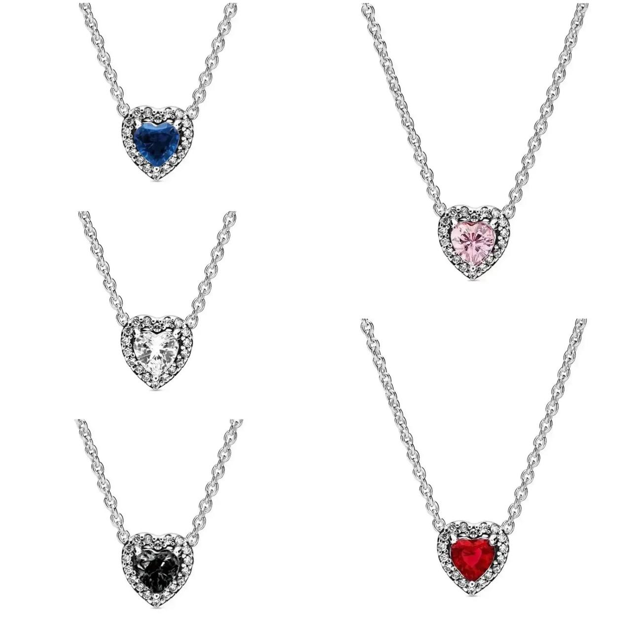 قلادة قلب باندورا