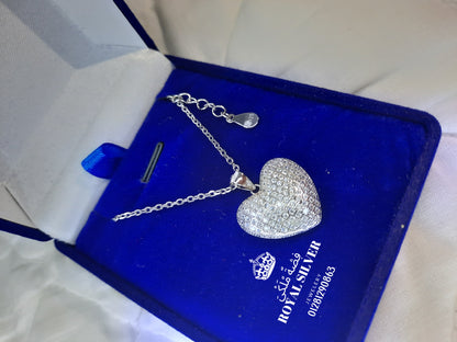 قلادة القلب الفضي