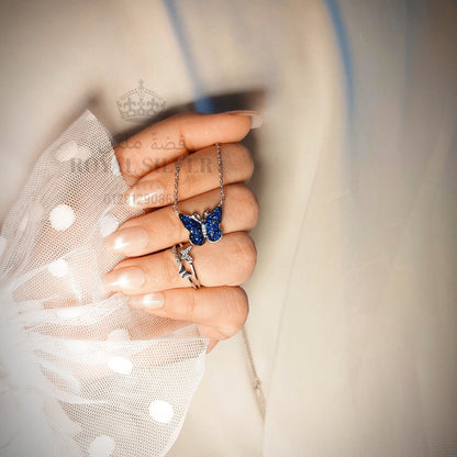 طقم الفراشة الزرقاء