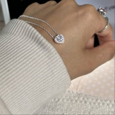 قلادة قلب باندورا